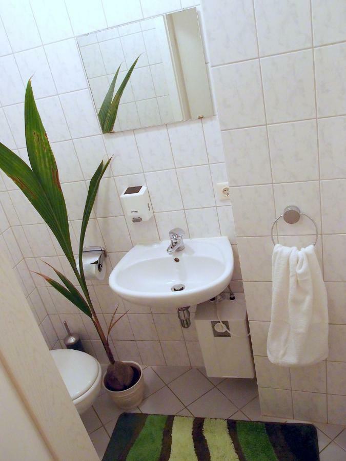 Ferienwohnung In Der Altstadt Von แอร์ฟวร์ท ภายนอก รูปภาพ