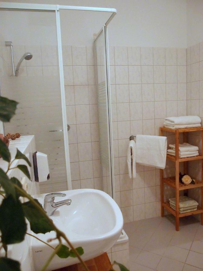 Ferienwohnung In Der Altstadt Von แอร์ฟวร์ท ภายนอก รูปภาพ